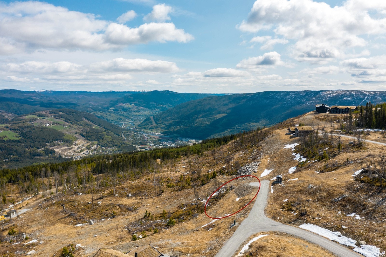 Byggeklar tomt med flott beliggenhet i Skagahøgdi Galleribilde