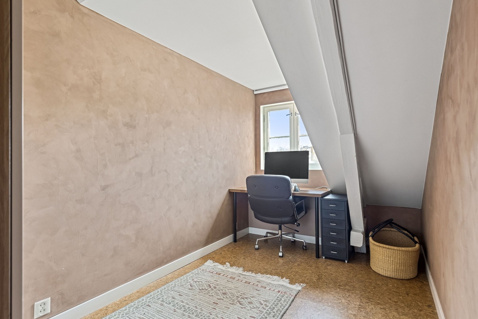 Soverom 2 brukes i dag som kontor Galleribilde