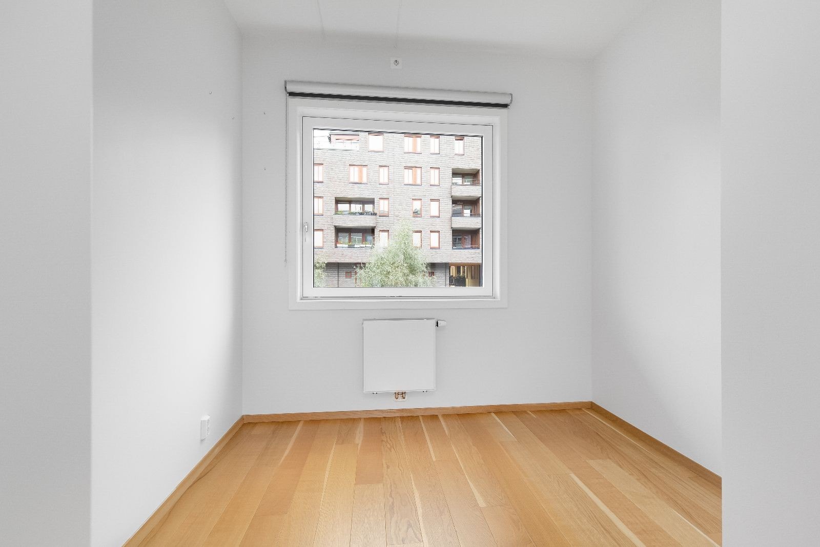 Soverom 2 med plass til 140 seng (skap står igjen, ser det ikke på bildet) Galleribilde