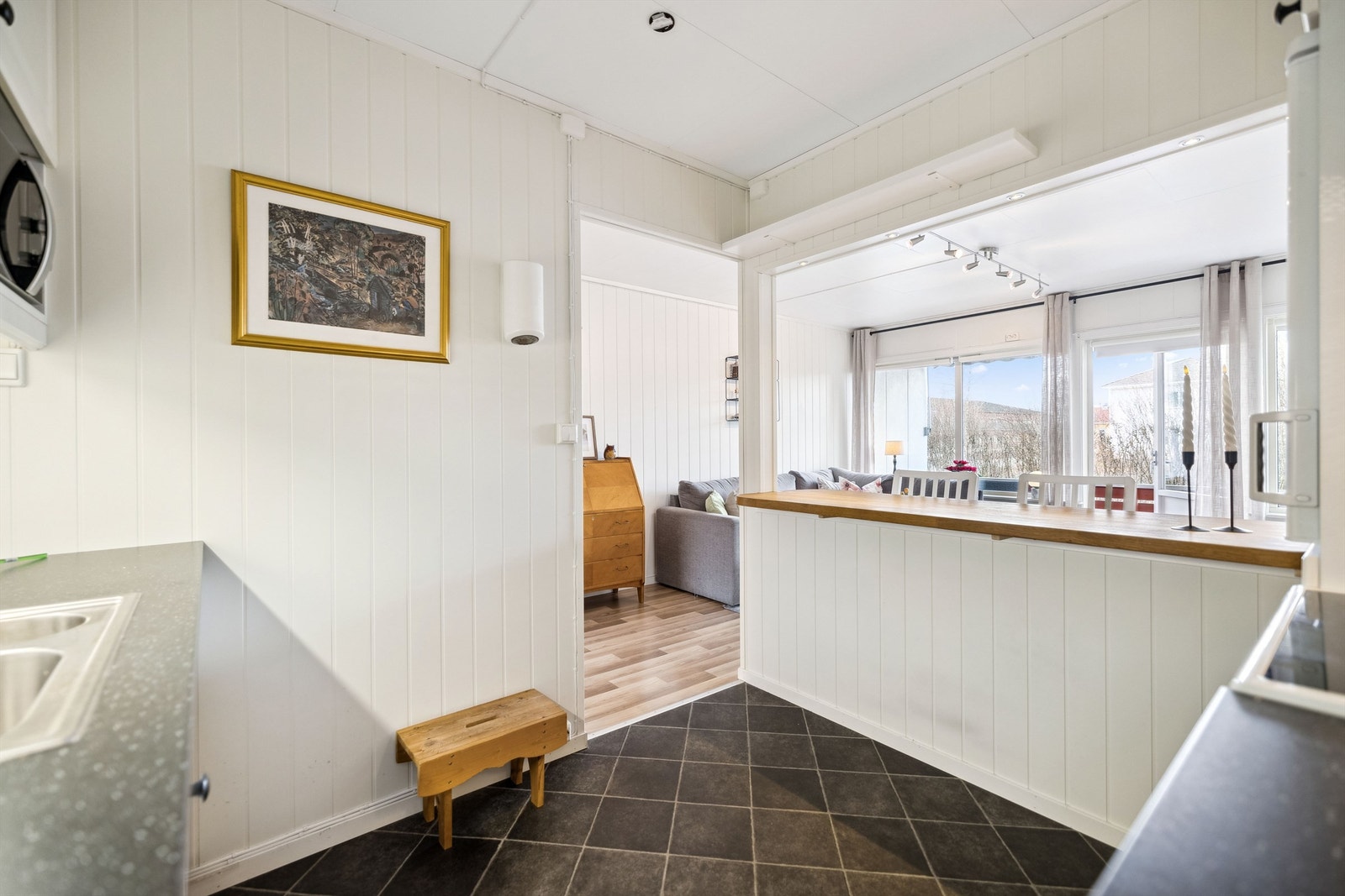 Fra kjøkken mot stue Galleribilde