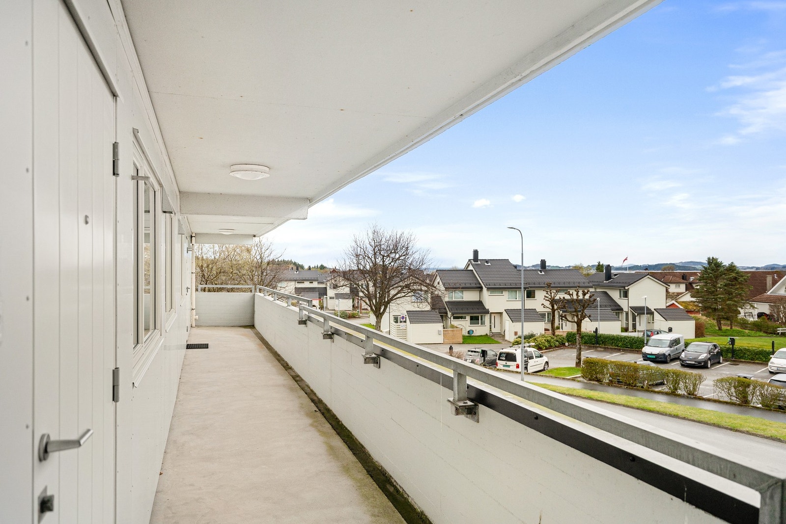 Leiligheten har adkomst fra utvendig svalgang. Galleribilde