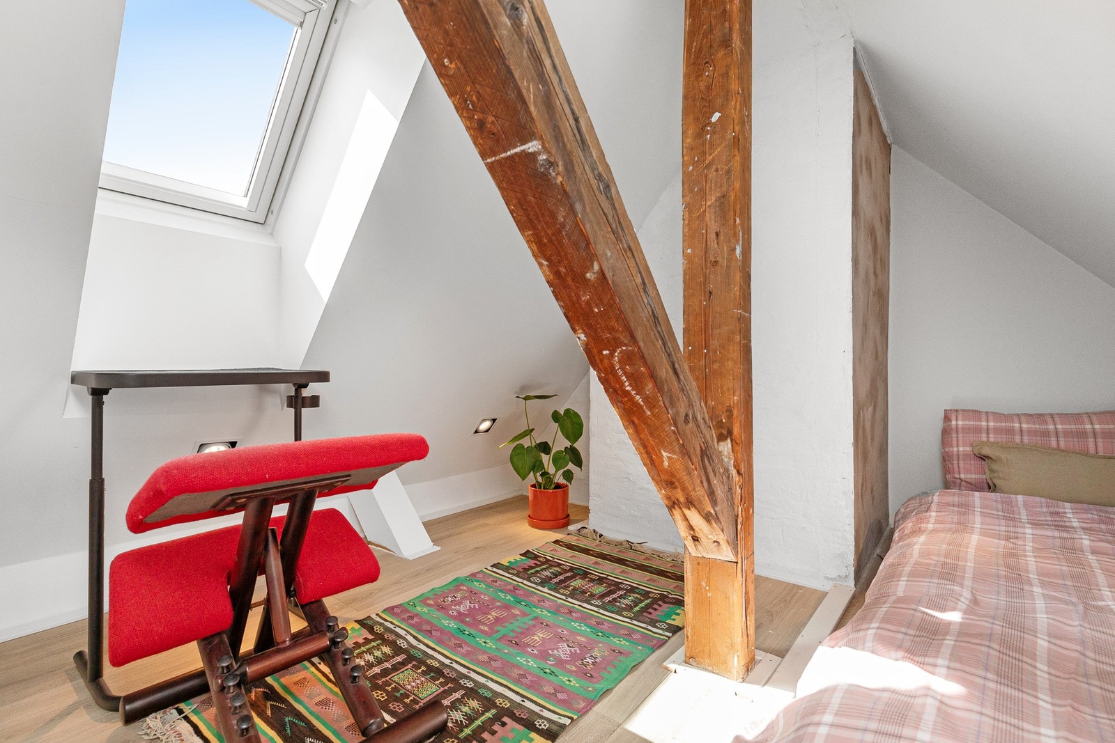 Hemsen egner seg godt som f.eks. gjesteavdeling, eller hvis man trenger ekstra lagring. Galleribilde