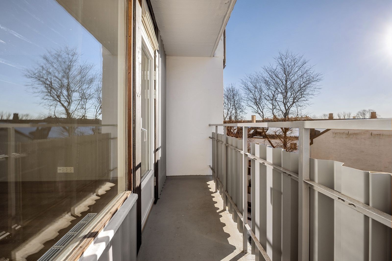 Utsikt fra balkong Galleribilde