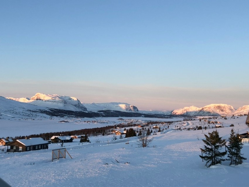 Her kommer du tett på vakker natur og har tur- og skiløyper rett ved Galleribilde