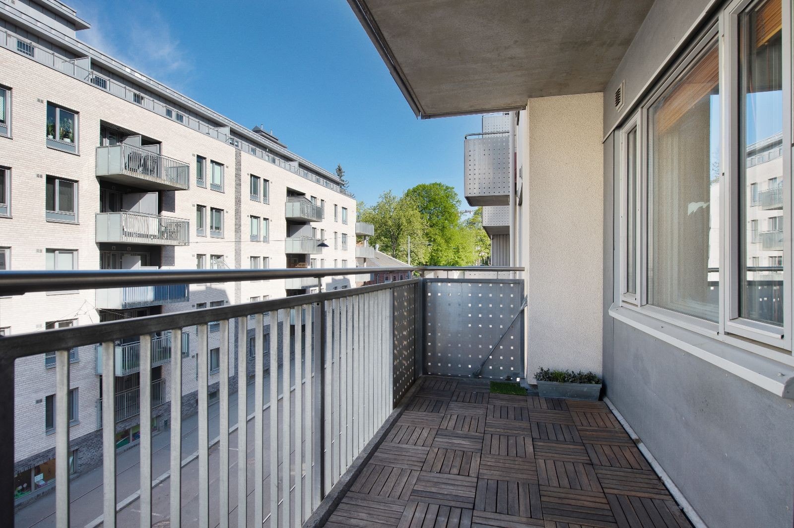 Privat balkong. Galleribilde