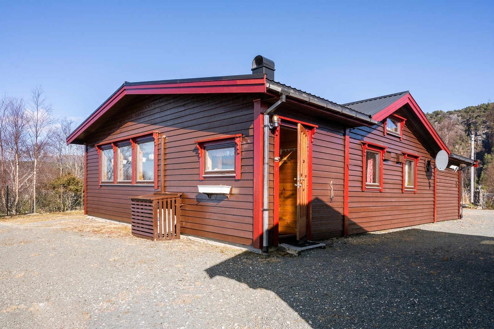 Eneboligen strekker seg over ett plan og et oppmålt 85 m² Galleribilde