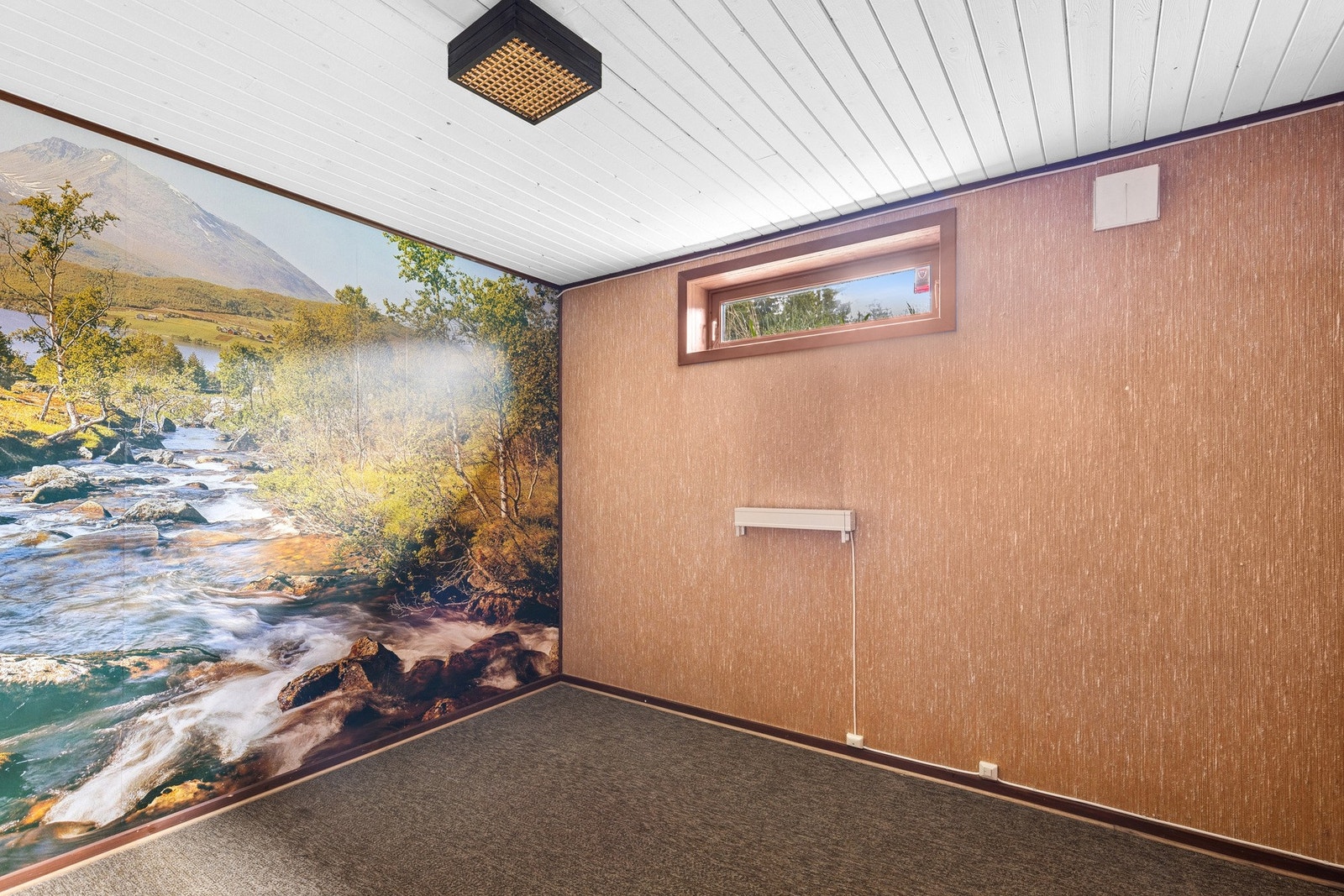Kjelleretasjen har egen inngang. Galleribilde