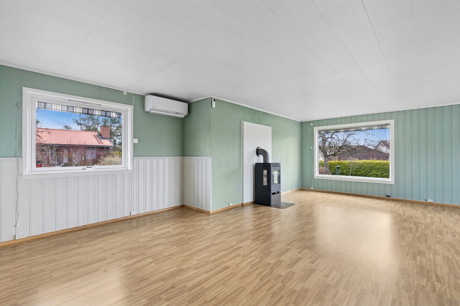 Boligen går over to etasjer med hovedetasje og kjeller. Galleribilde