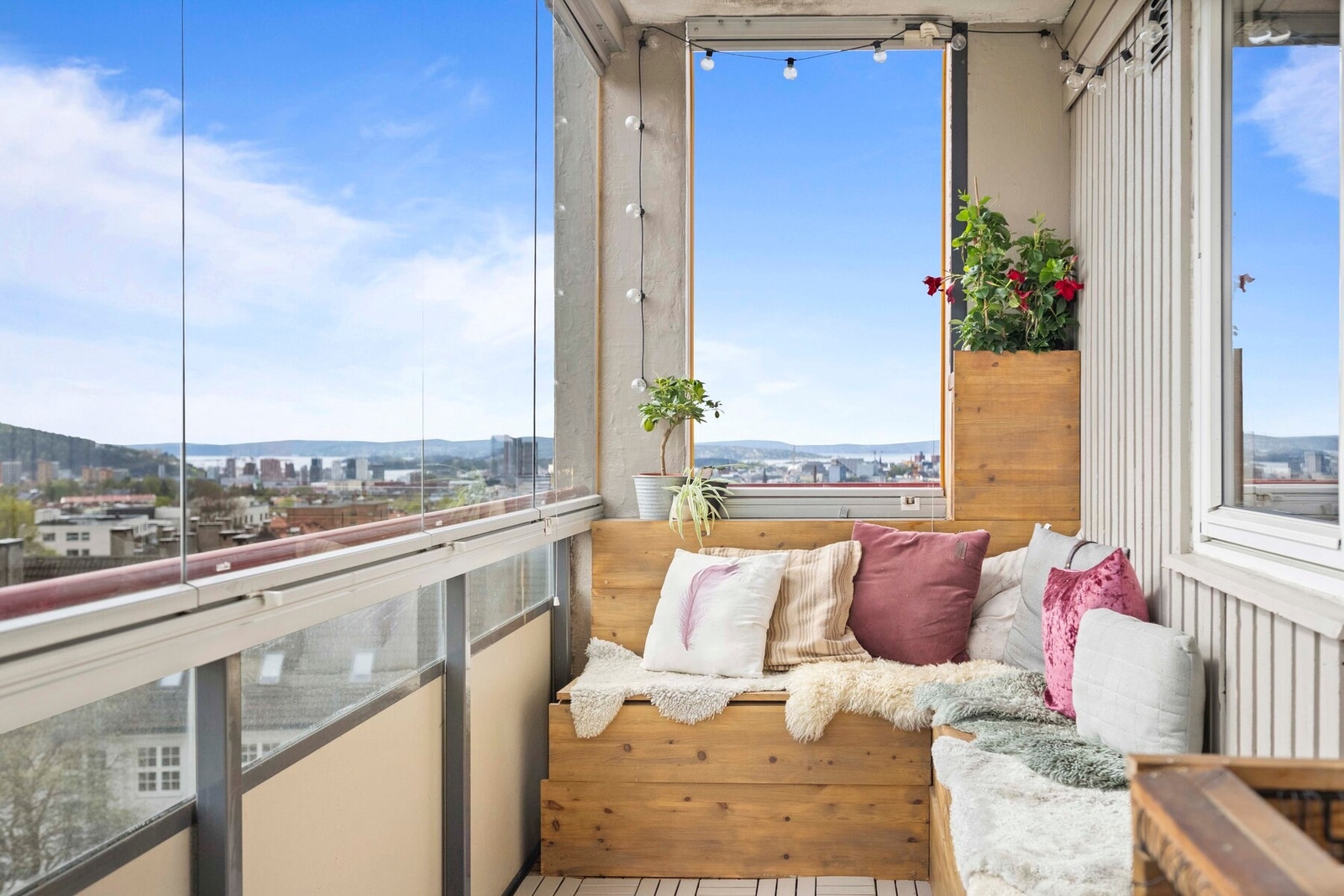 Velkommen til Dynekilgata 15 - presentert av Elise Riise Johnsen, tlf. 90 11 08 66 Galleribilde