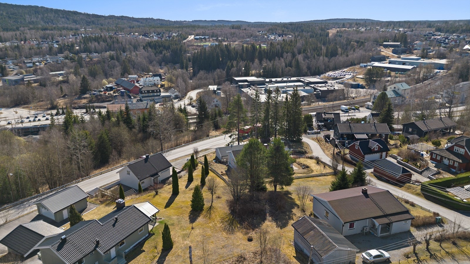 Barnevennlig område med nærhet til skole og barnehage. Galleribilde