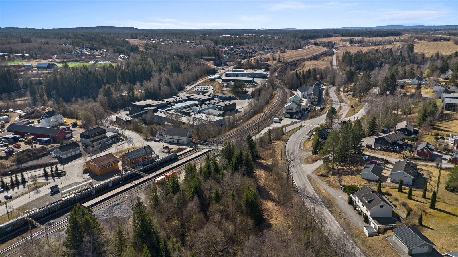Nærhet til Råholt med kjøpesenter og svømmehall. Galleribilde