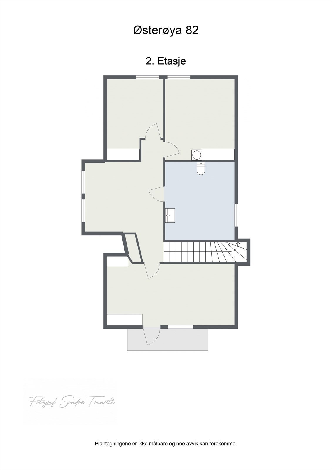 Planløsning 2.etg.: loftsstue, 3 soverom, samt bad. Galleribilde