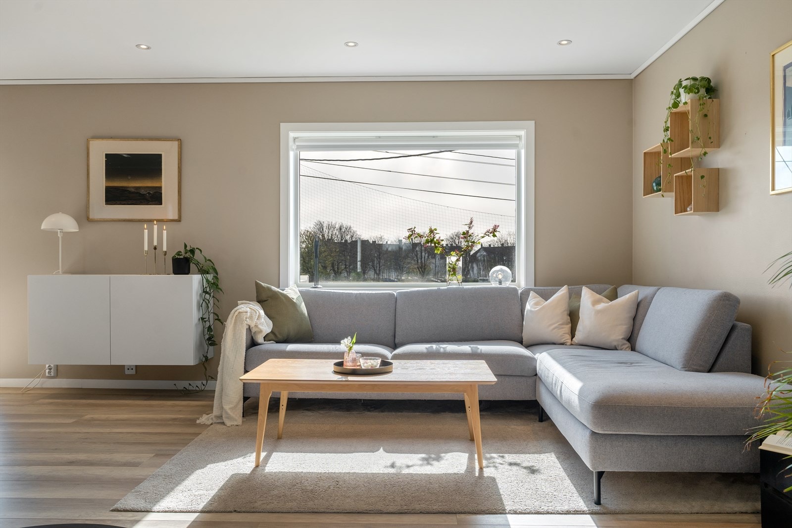 Pen stue Galleribilde