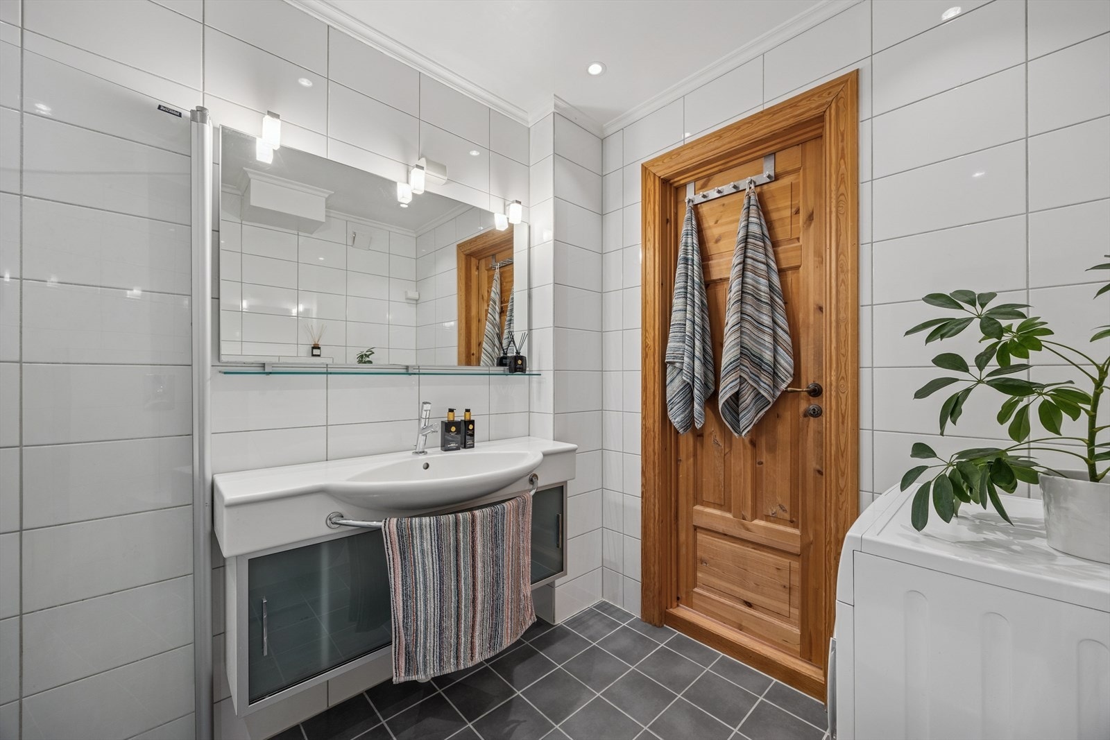 Baderommet ble utvidet og totalrenovert i 2007. Galleribilde