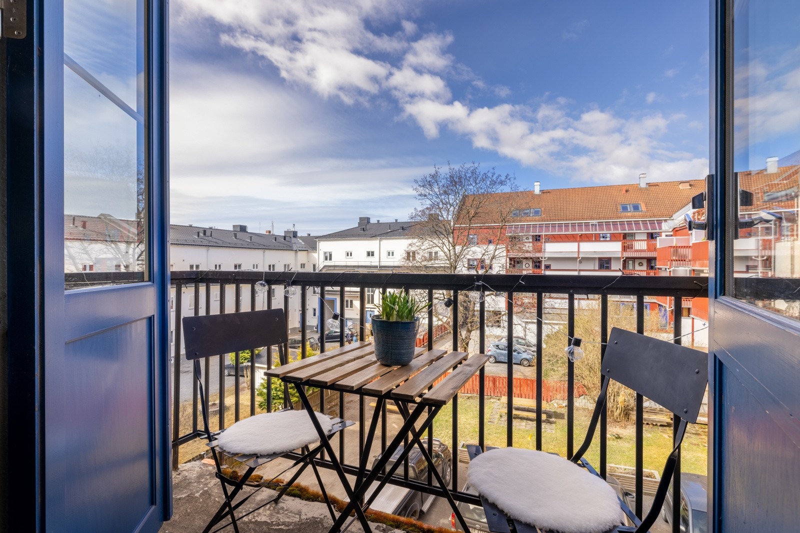 Felles balkong mot bakgården Galleribilde