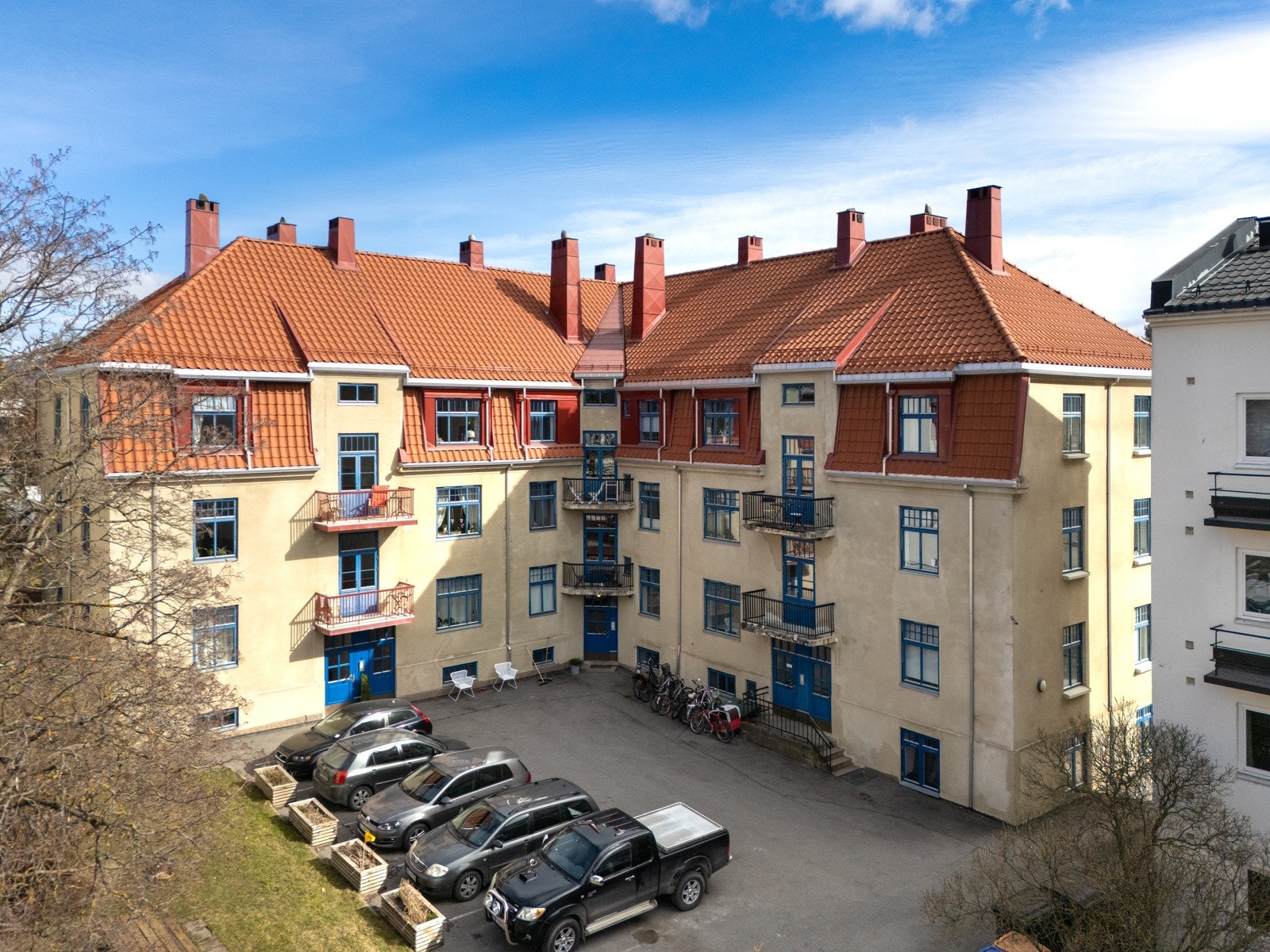Leiligheten ligger meget sentralt til i Hamar sentrum. Herfra er det kort vei til det meste. Galleribilde