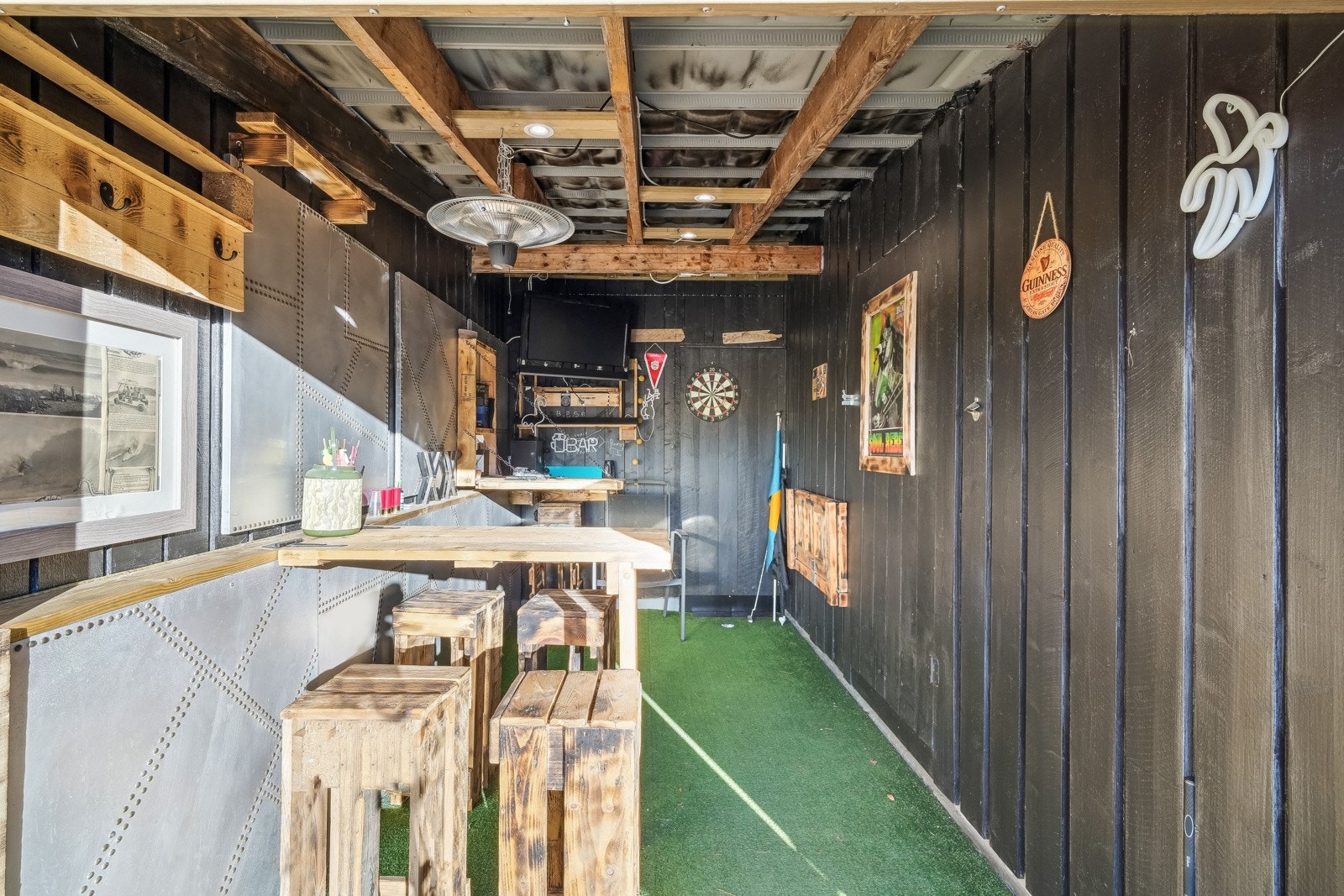 Utvendig bod på ca. 8 kvm. Galleribilde