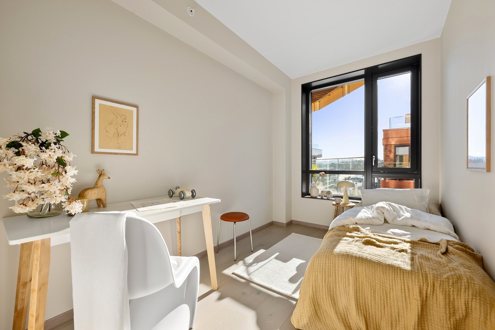 Soverom nr. 2 egner seg ypperlig som et gjesterom eller kontor Galleribilde