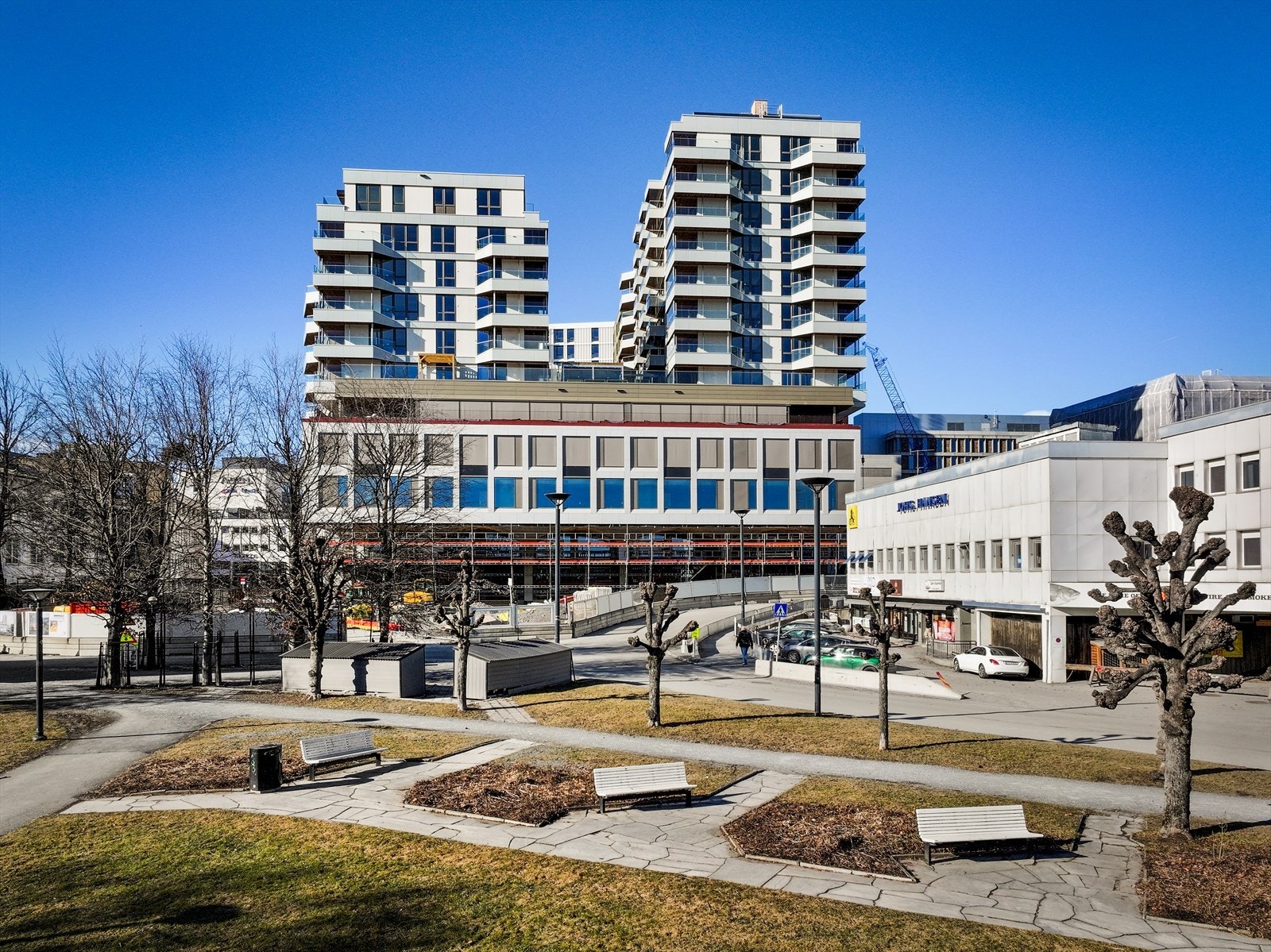 I Sandvika finner du et variert utvalg av kafeer, restauranter og spisesteder - fra små, lokale virksomheter til internasjonale kjeder Galleribilde