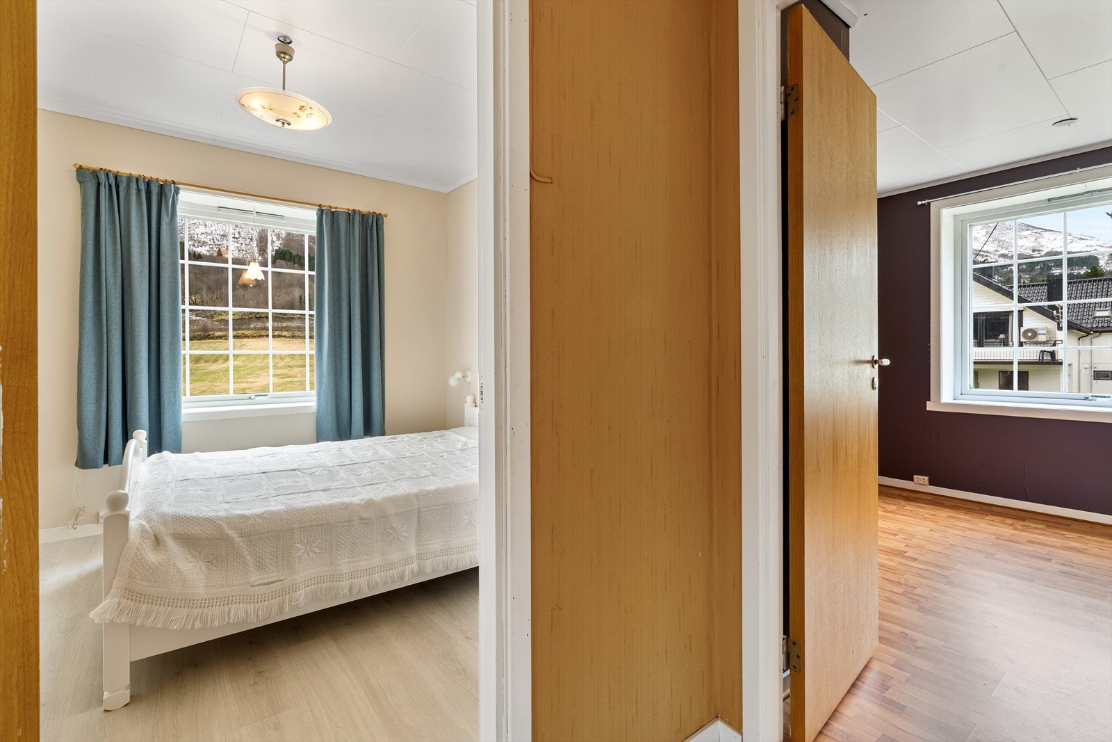 Soverom både mot venstre og høgre Galleribilde