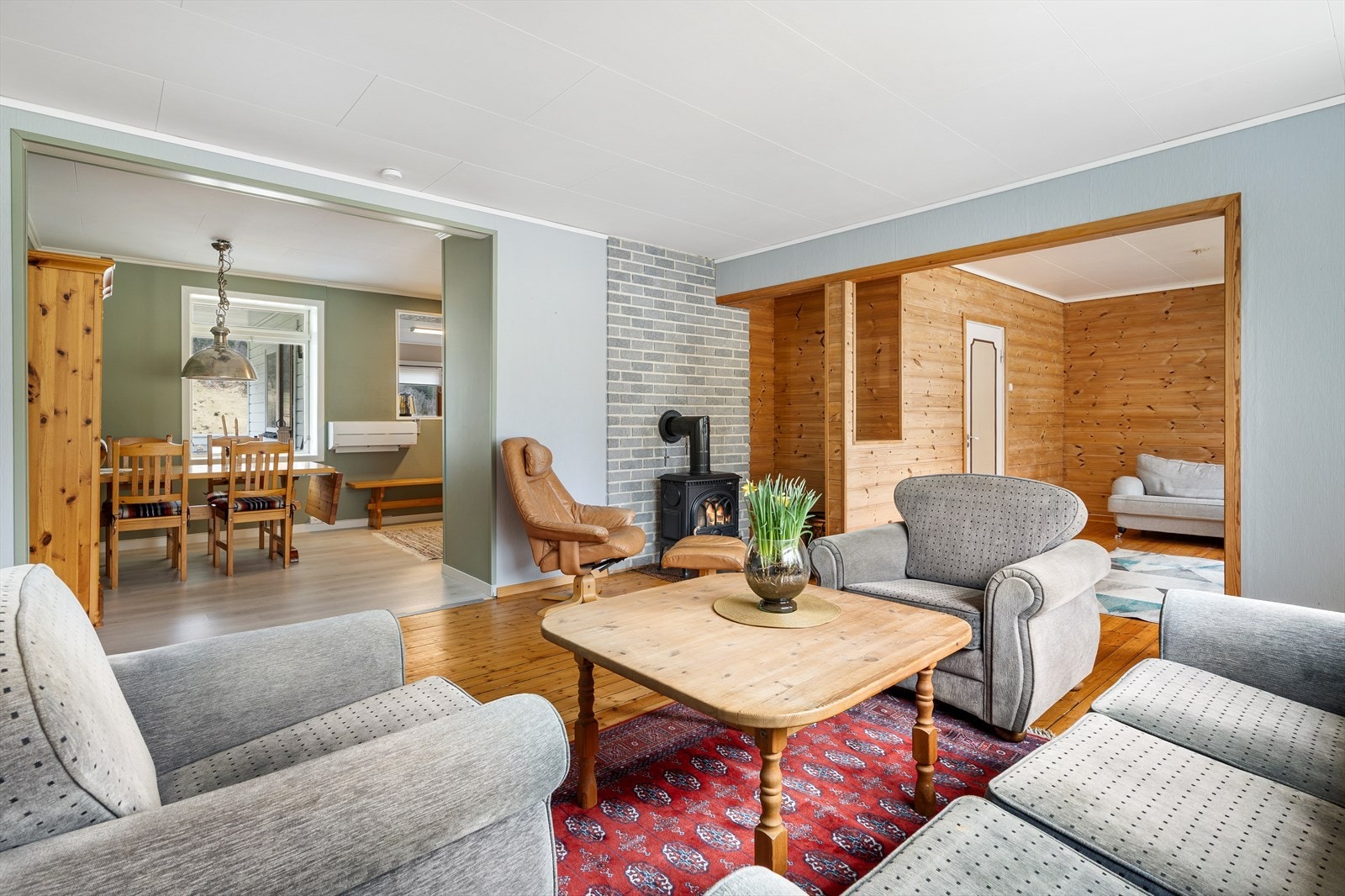 Stuer mot spisestue Galleribilde