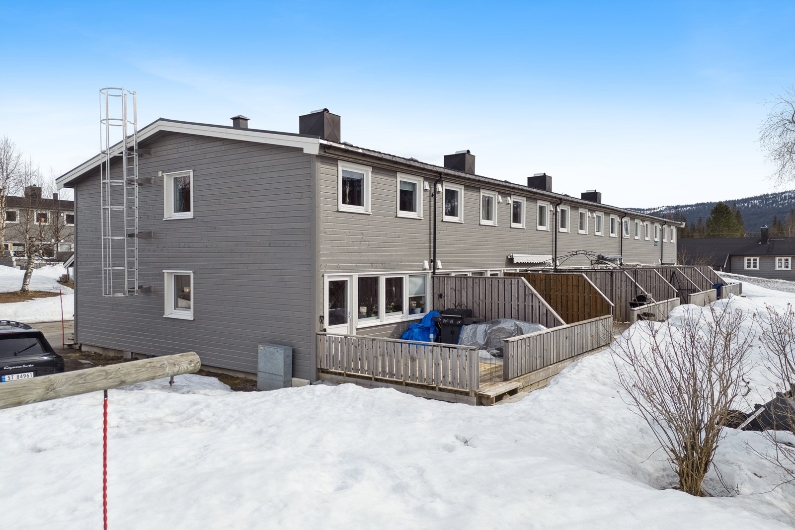 Fasade hage/balkong Galleribilde