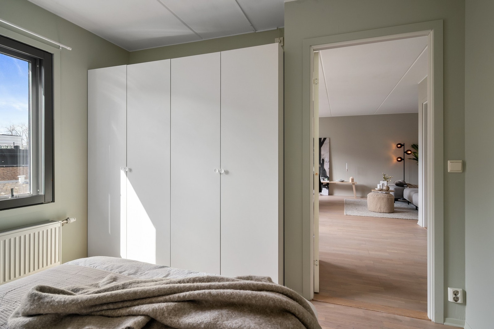Soverommet har også integrerte garderobeskap Galleribilde