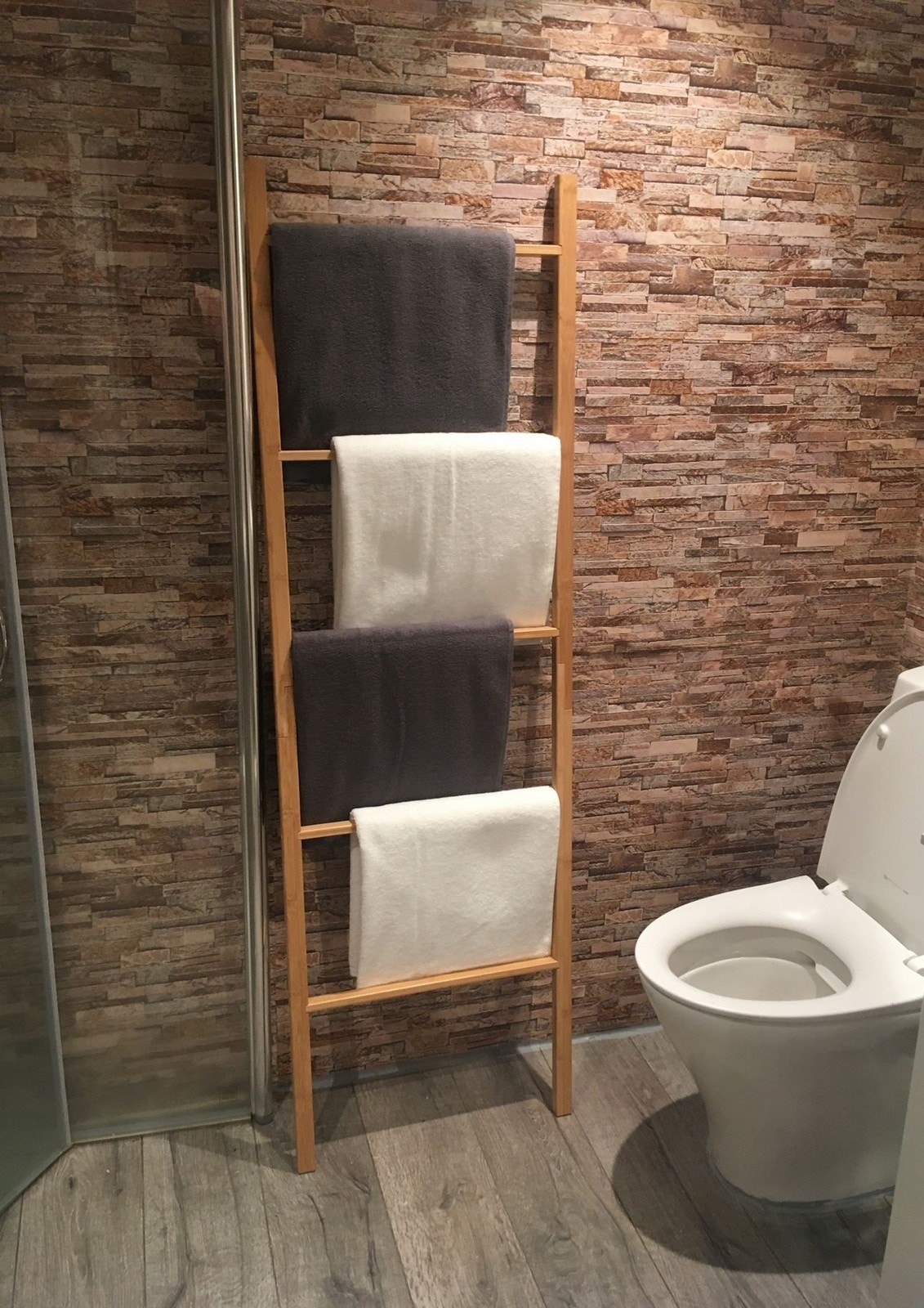 Pent bad med vaskemaskin Galleribilde