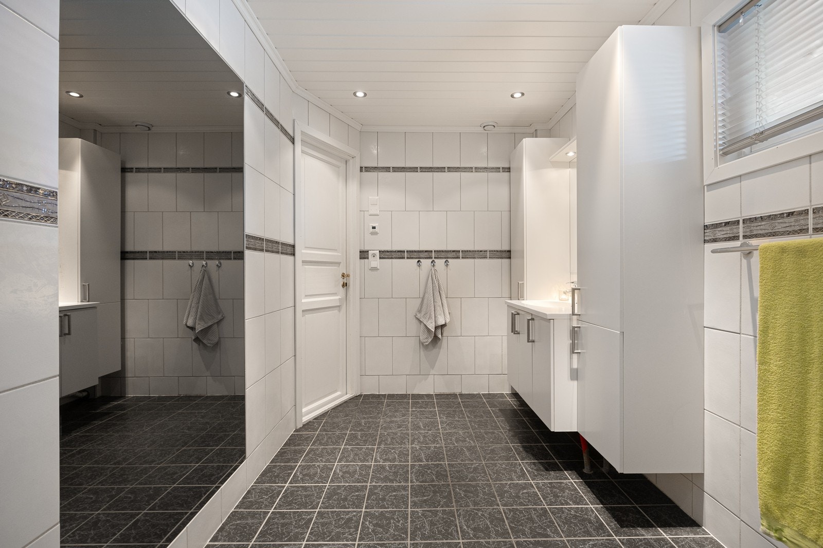 Badet ble pusset opp i 2010 og har svært god størrelse. Galleribilde