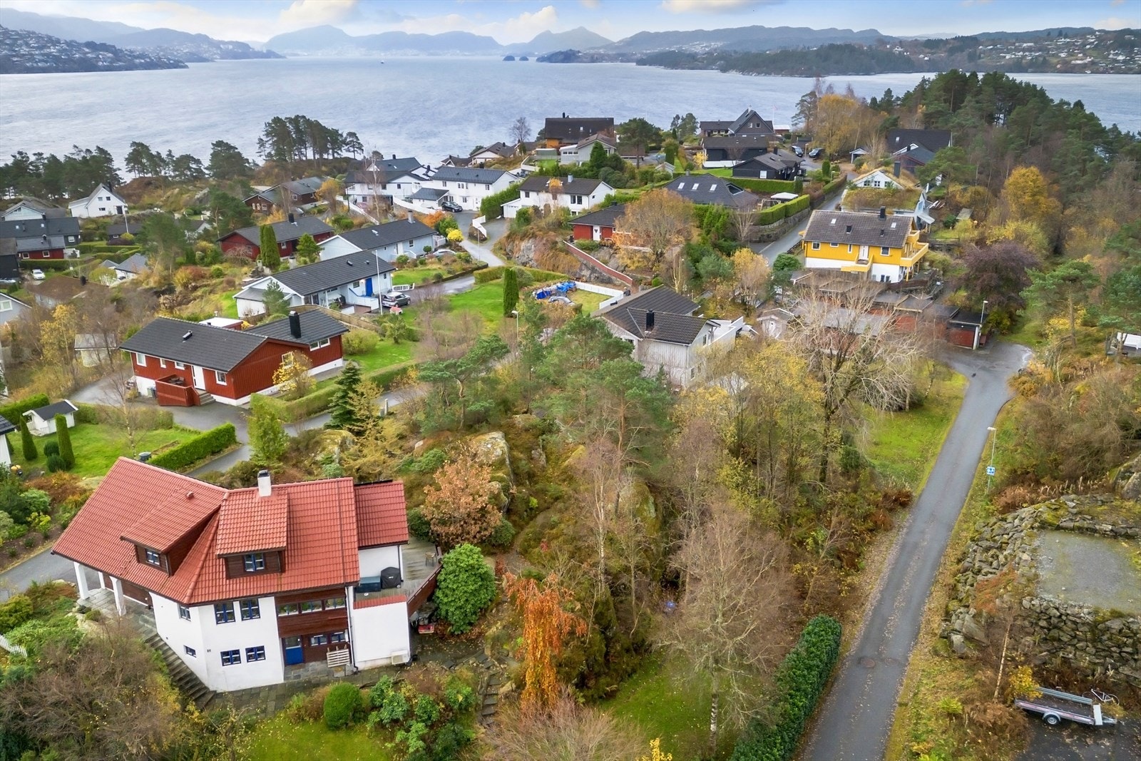 Tomten er regulert til boligområde. Galleribilde