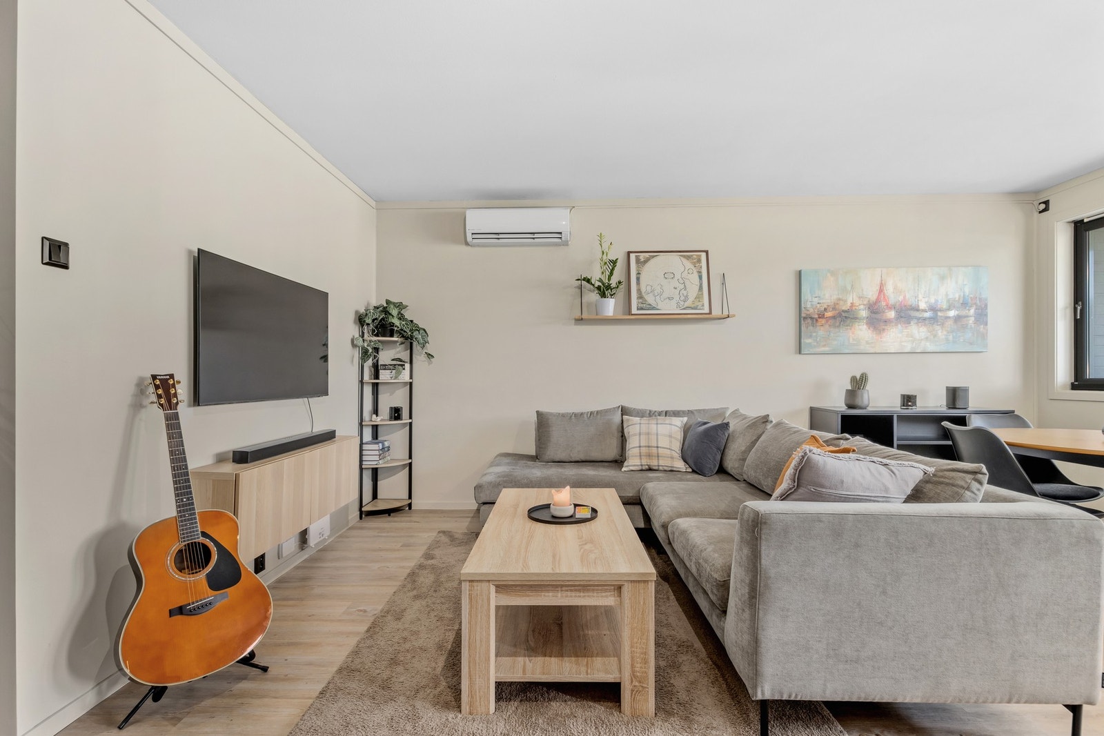 Del av stuen. Galleribilde