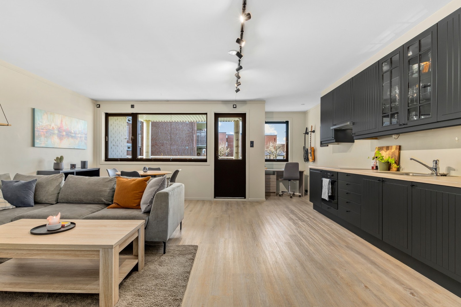 Stue/kjøkken. Galleribilde