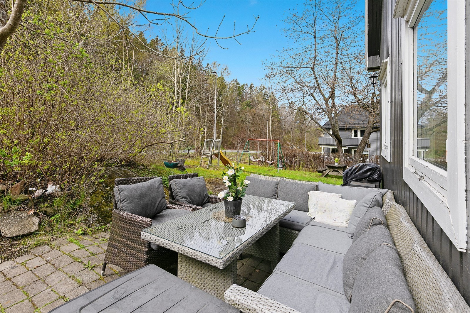 Jahredammen 29 - 02 Galleribilde