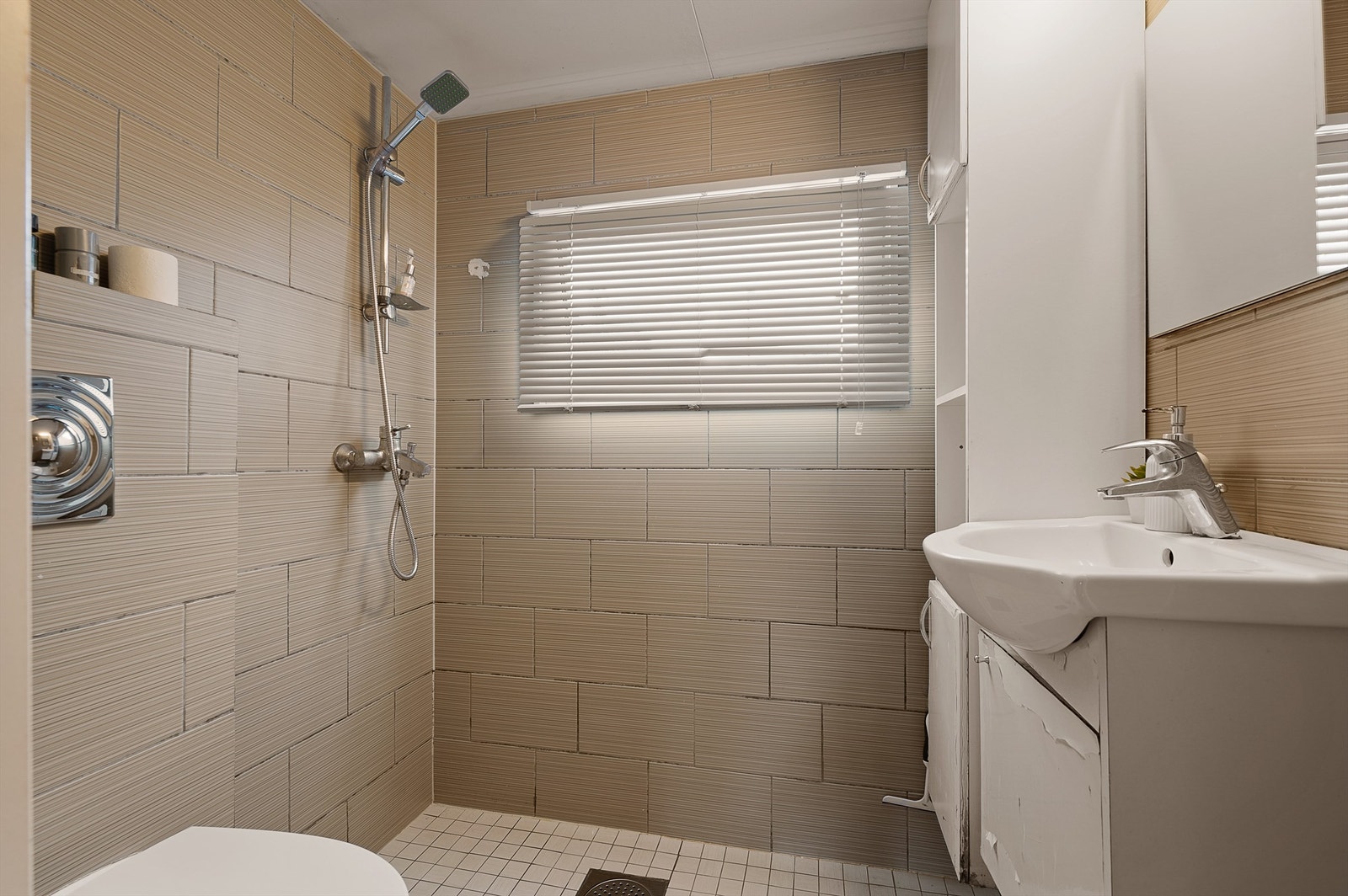 Jahredammen 29 Galleribilde