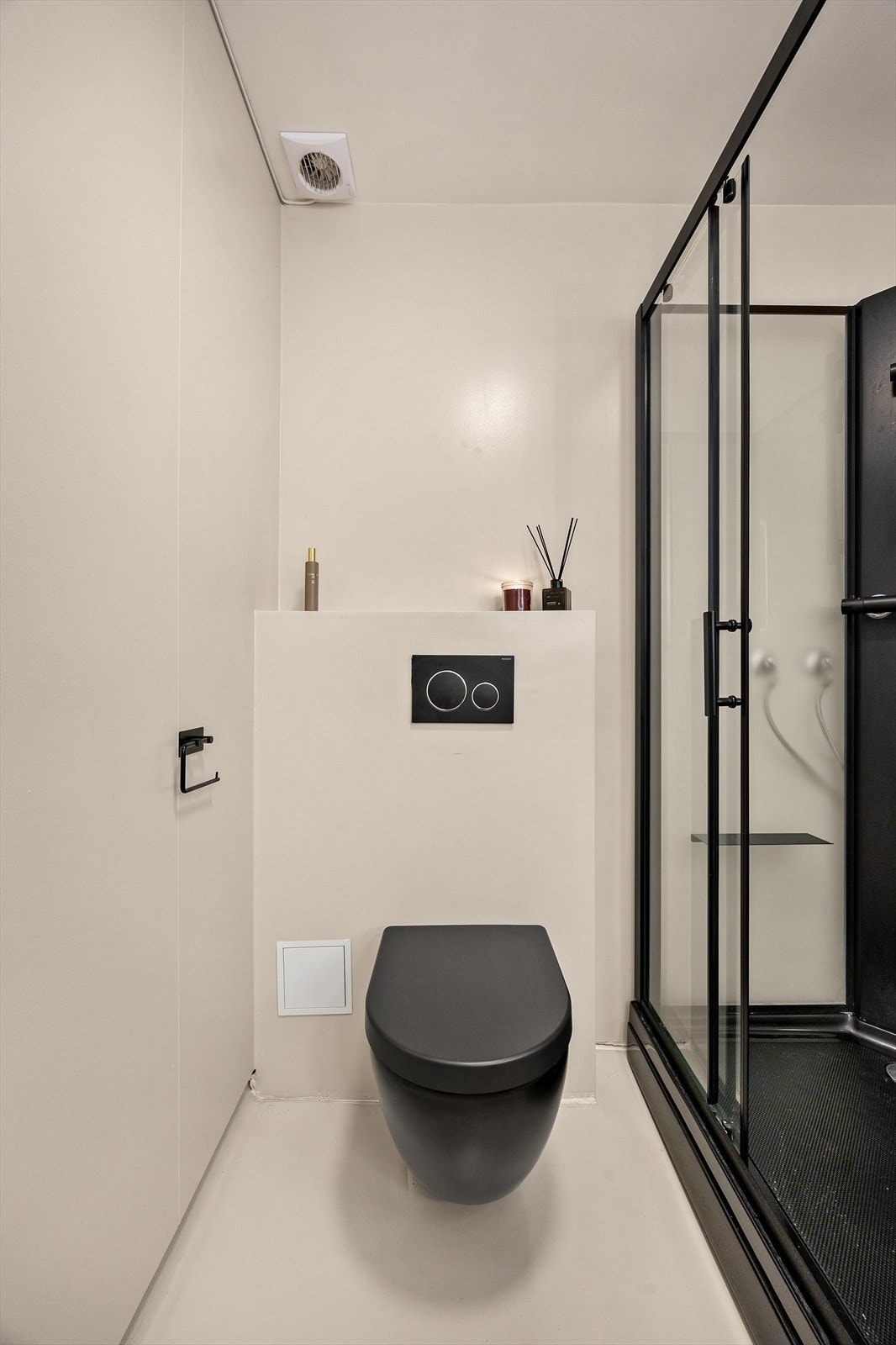 Innredning og fasiliteter ble nymontert i 2024/25 Galleribilde