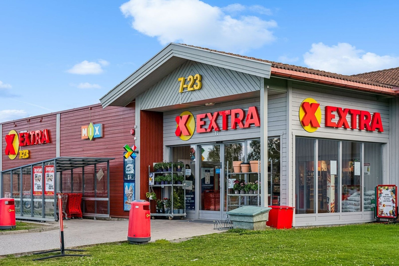 Kun ca 1km fra boligen får en også tilgang til Extra, Neskollen senter og mer. Galleribilde