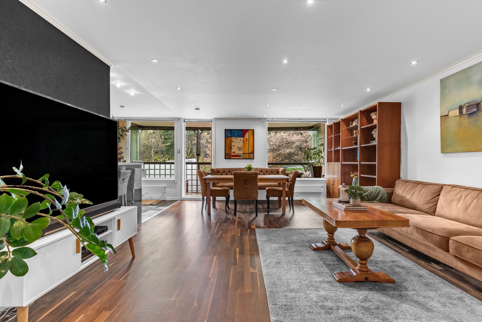 Tv og internett er inkludert i felleskostnadene. Galleribilde