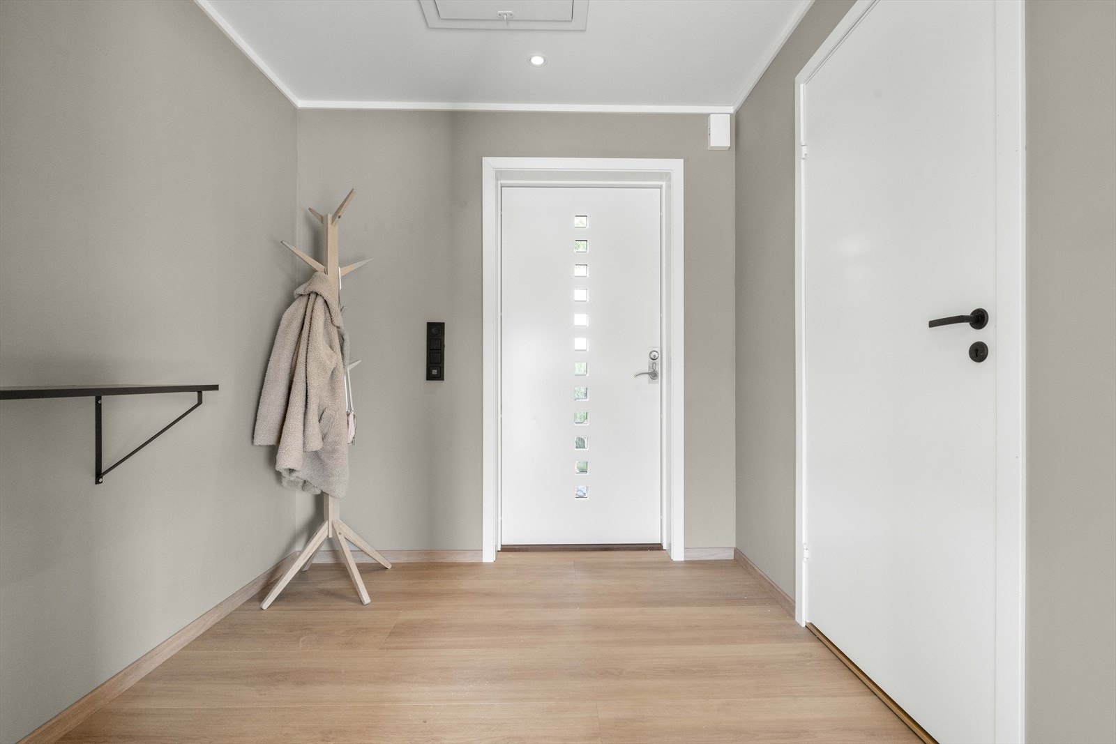 - Det er gulvvarme i entré - Galleribilde