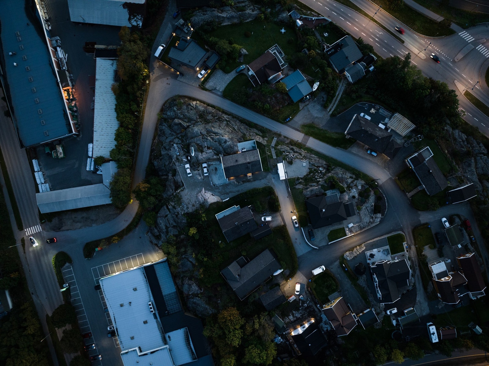 Nabolaget på Lundestadtoppen er tilbaketrukket og barnevennlig, uten gjennomgangstrafikk. Galleribilde