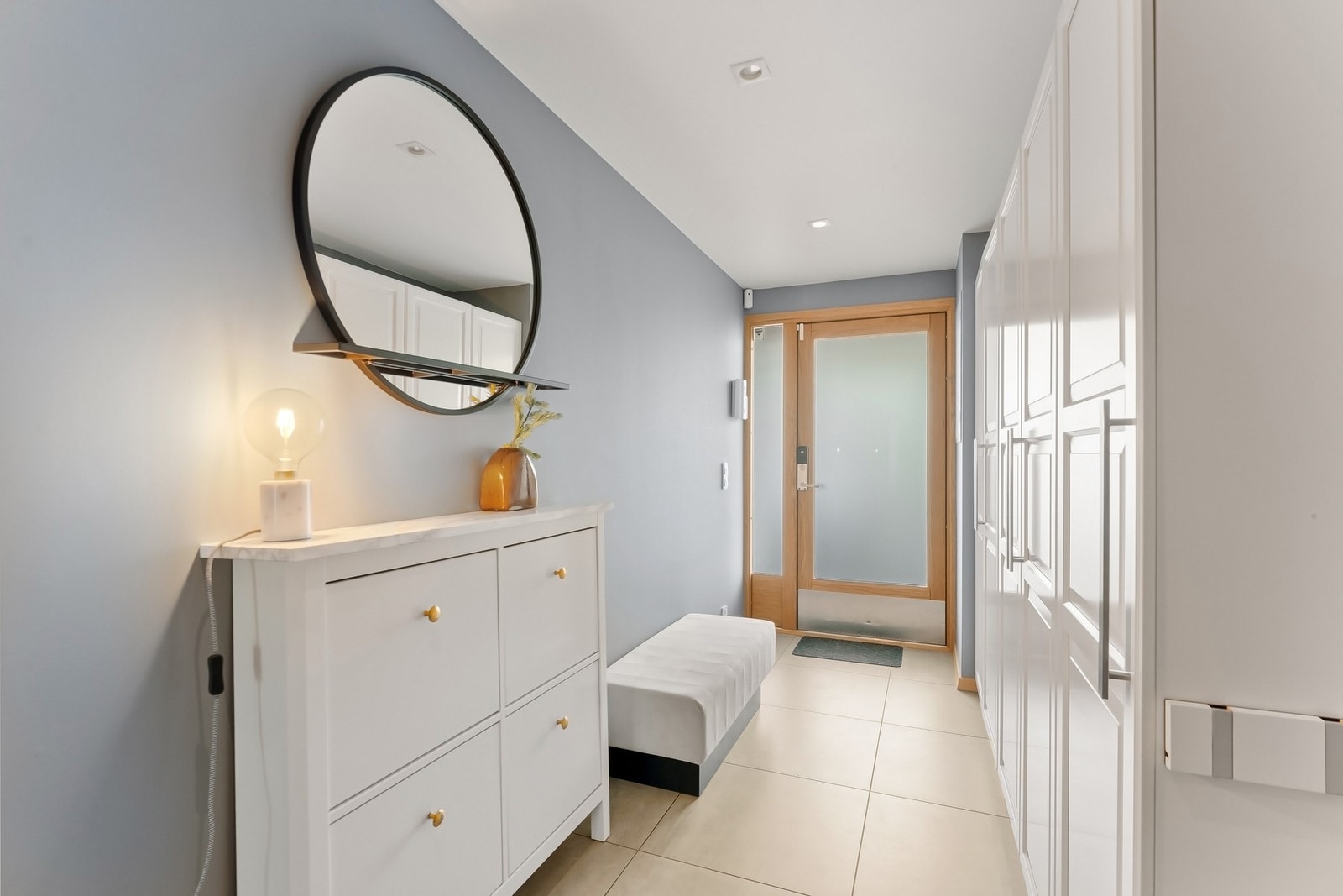 Inngangsparti. Galleribilde