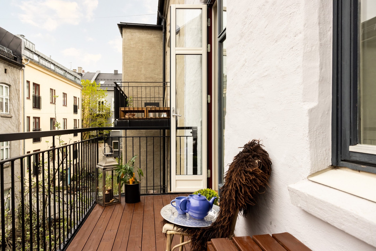 Vendt mot skjermet og rolig bakgård. Nå kan sommeren komme! Galleribilde