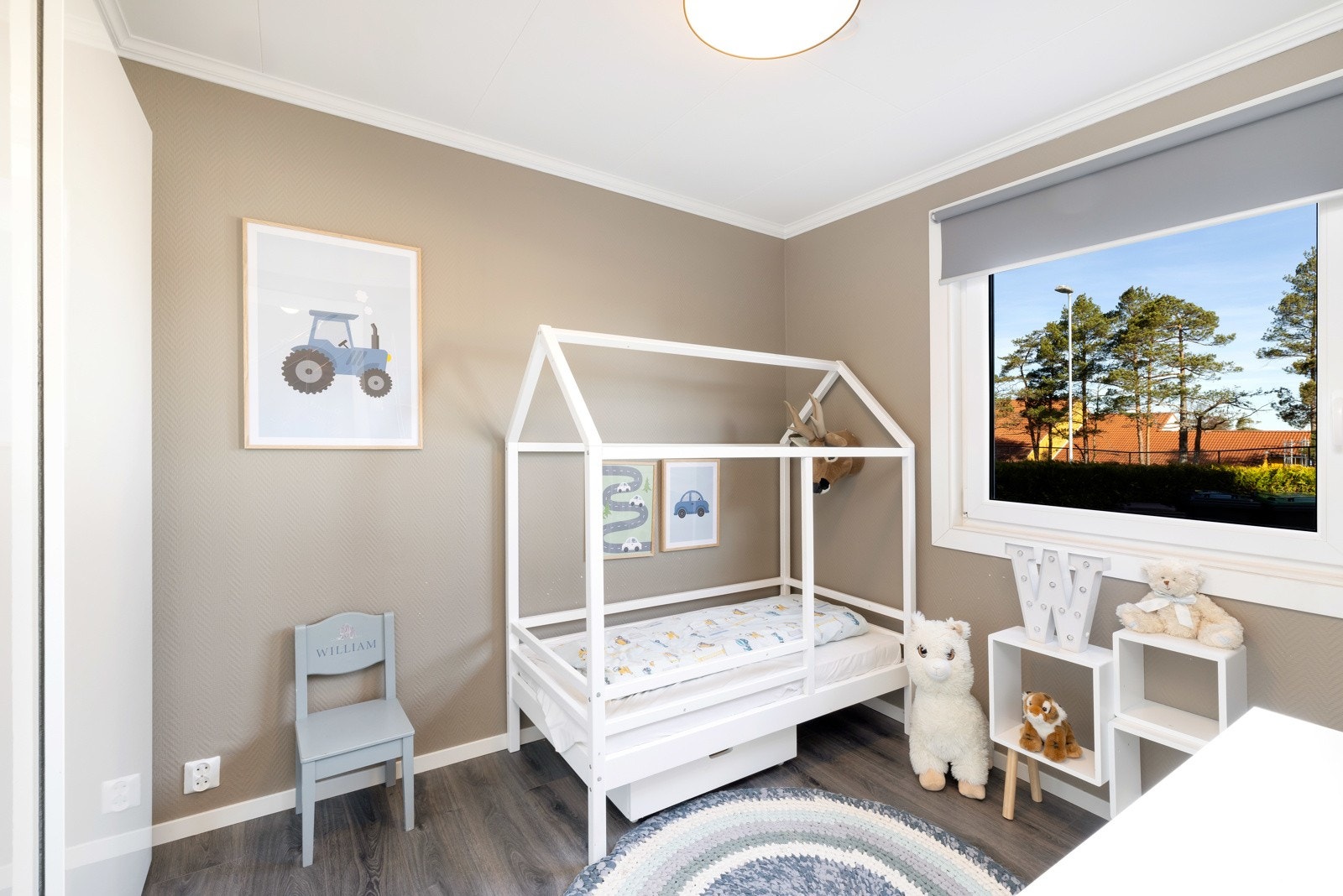 Soverom 2 i 1.etg. Galleribilde