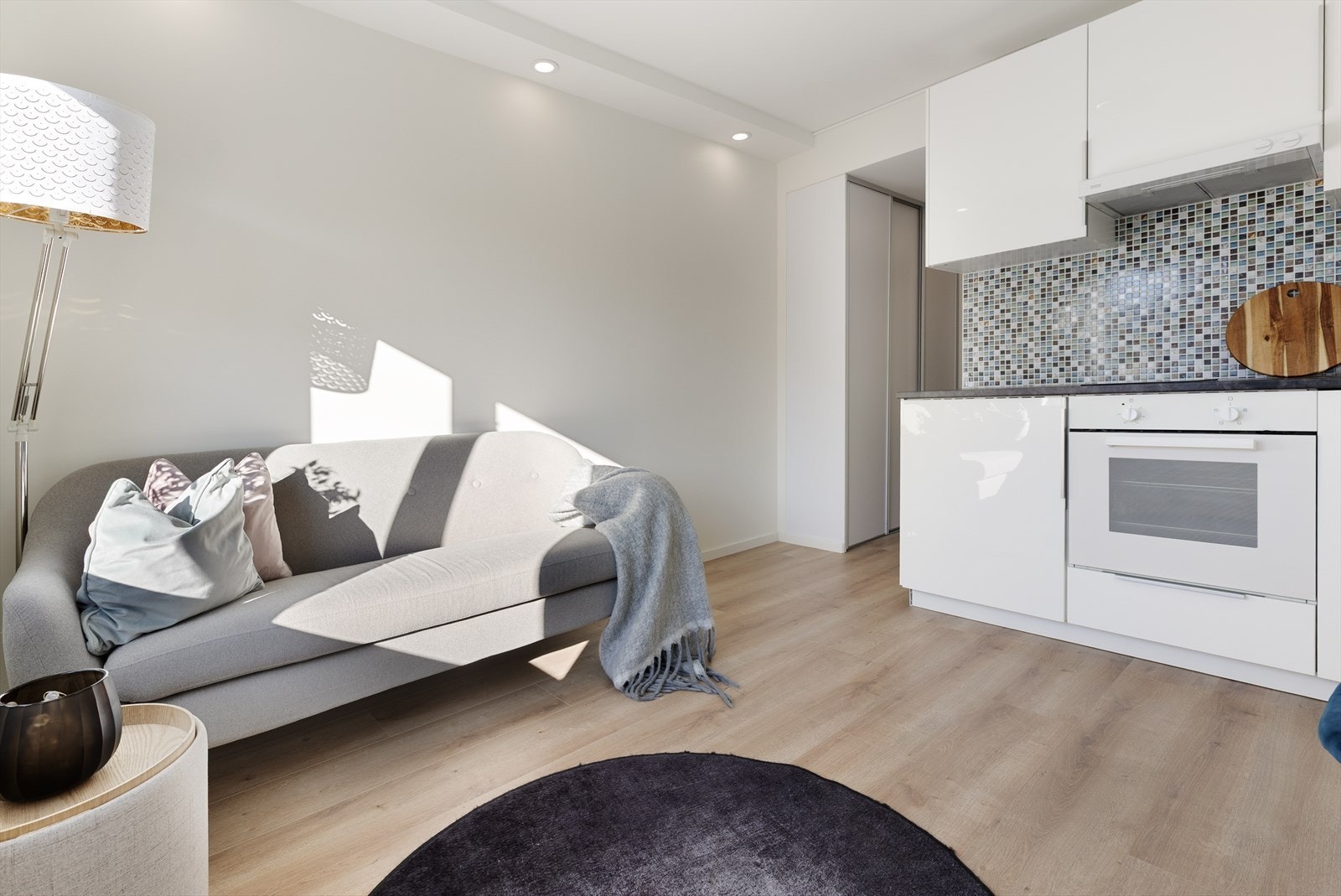 Her har du plass til en sittegruppe, og alt annet av ønsket møblement Galleribilde