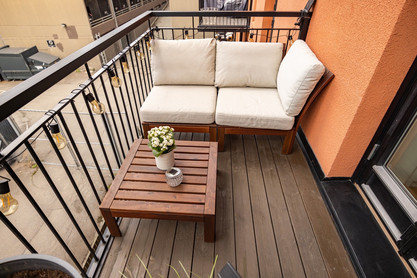 Plass til balkongmøbler og hyggelige gjester! Galleribilde