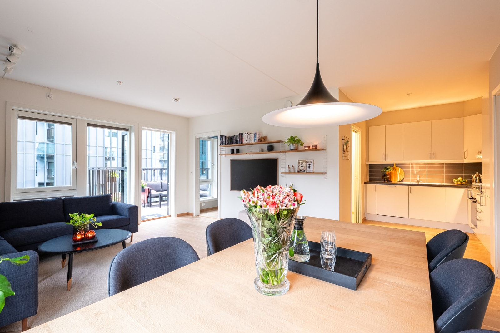 Visste du at varmtvann og fyring er inkludert i felleskostnadene (A-konto)? Dette bidrar til en mer oversiktlig privatøkonomi. Galleribilde