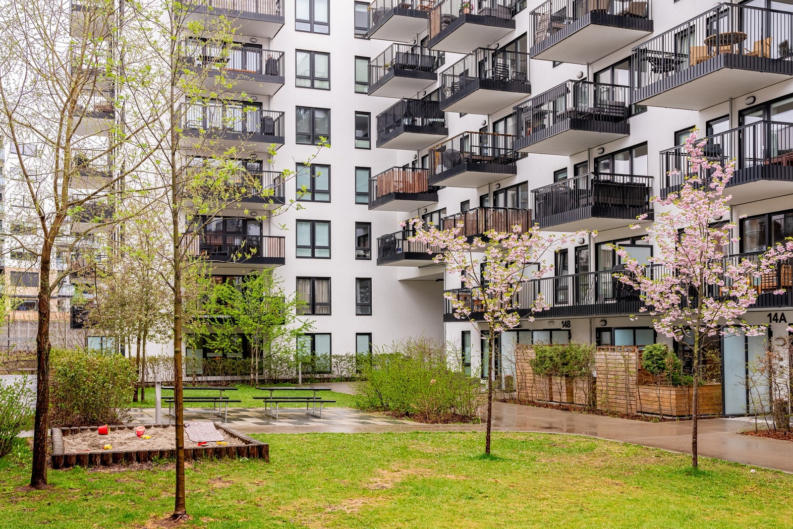 Pene fellesområder like utenfor leiligheten. Galleribilde