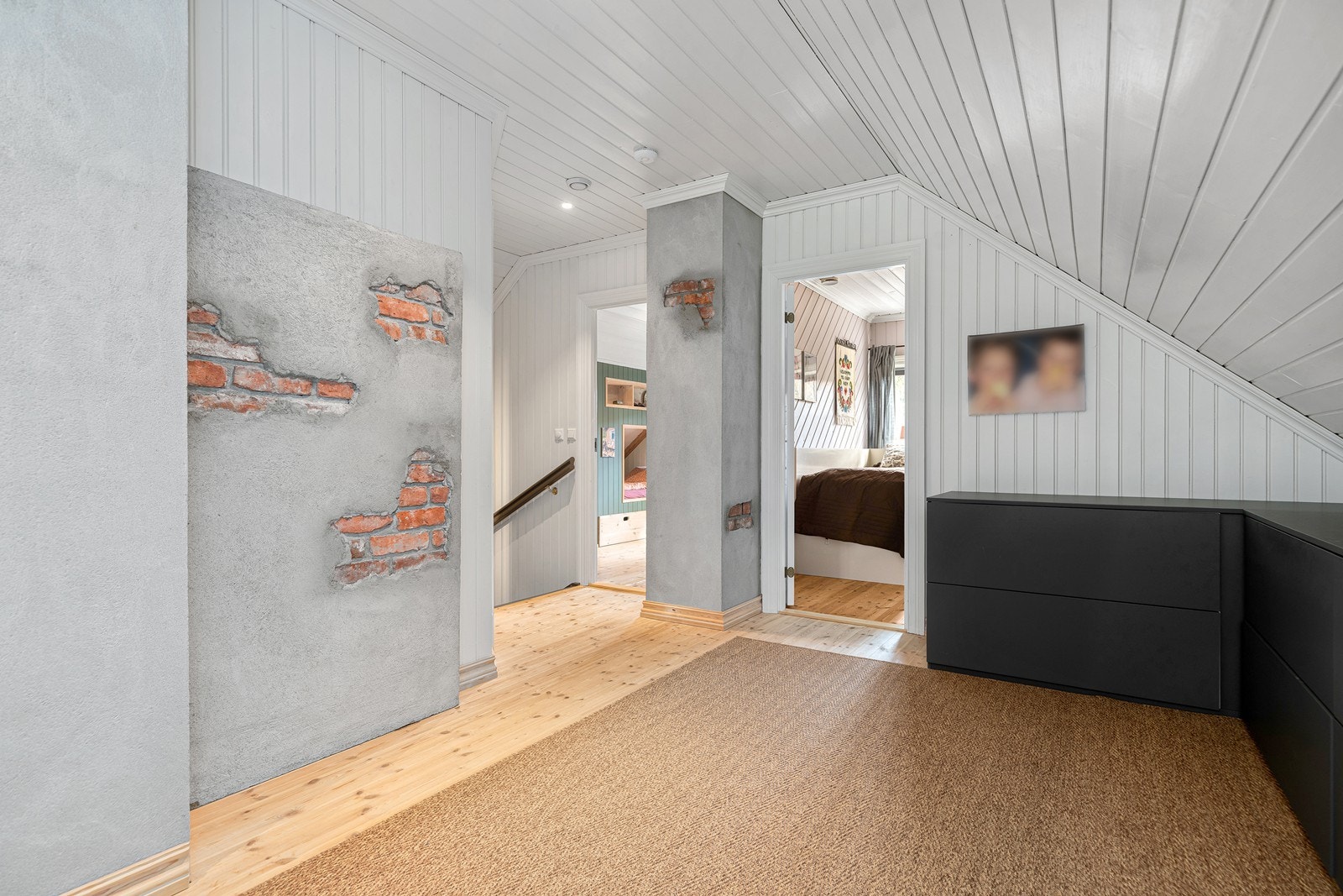 Gang på loft. Galleribilde