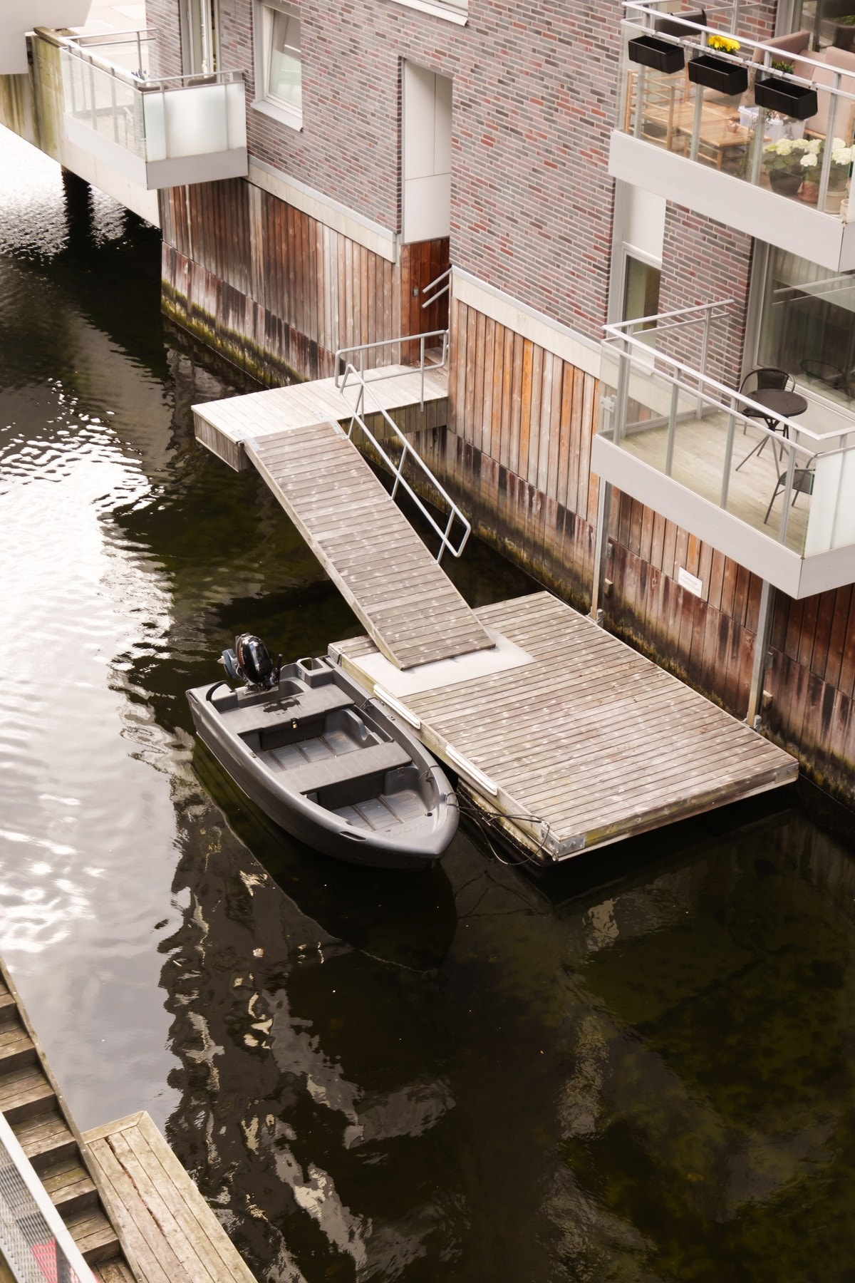 Sameiet har båt for utleie. Galleribilde