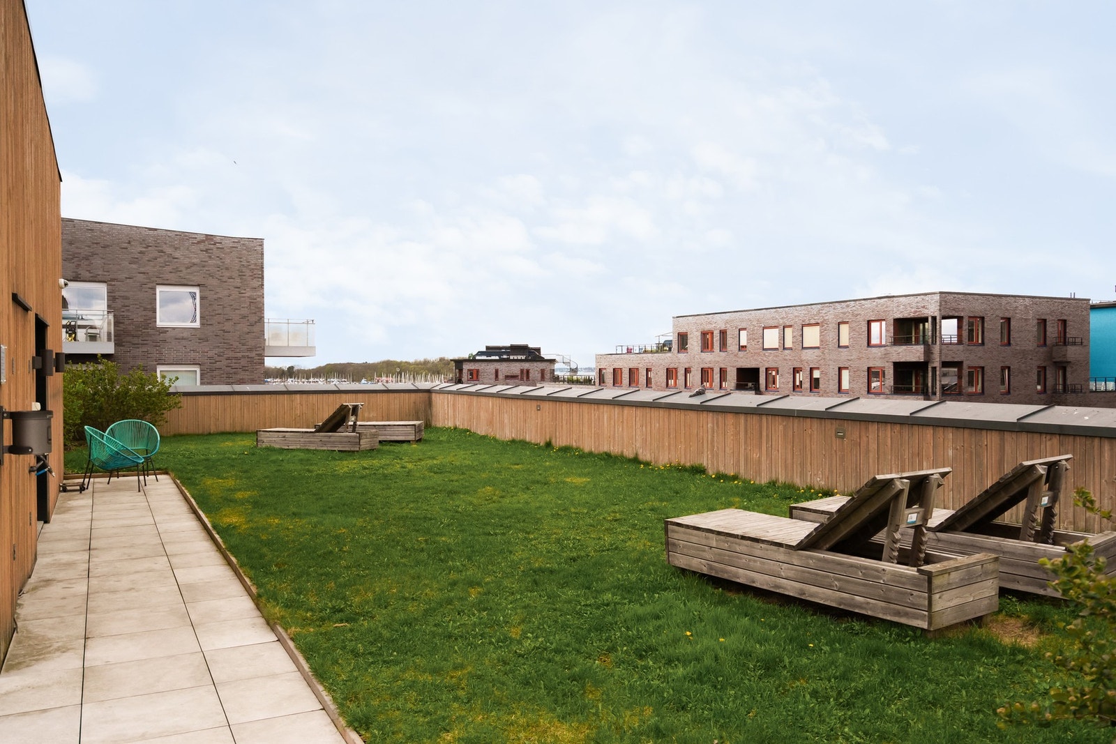 Sameiet har felles takterrasse, kajakk og -sykkelrom. Galleribilde