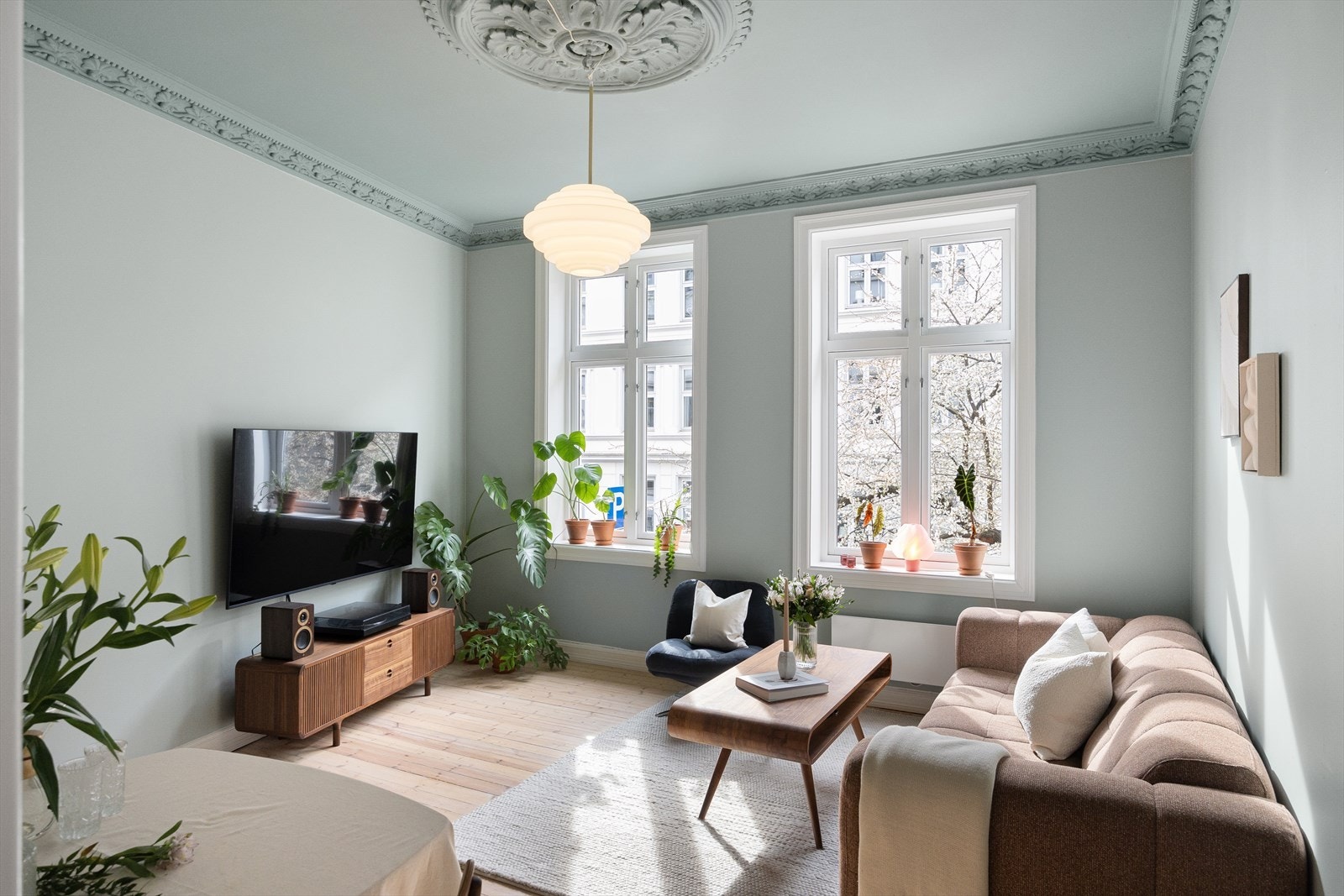 Velkommen til Dovregata 5C! Presentert av Maria V. Løken. Galleribilde